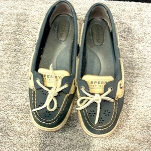 Sperry boat shoes size 7.5